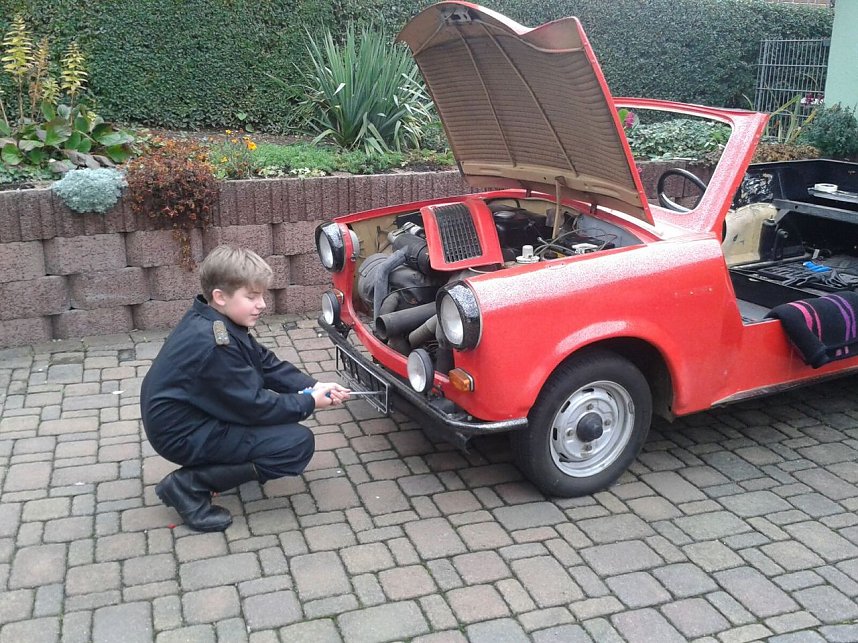 R&uuml;ckbau eines Trabant P 601 A - Eigent&uuml;mer Steffen und Paul Eckhardt aus Sollstedt