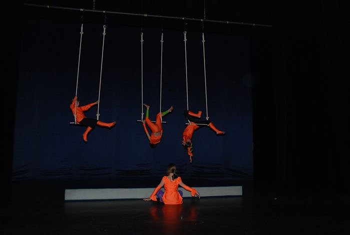 Lichterschein und Dunkelmumps im Theater