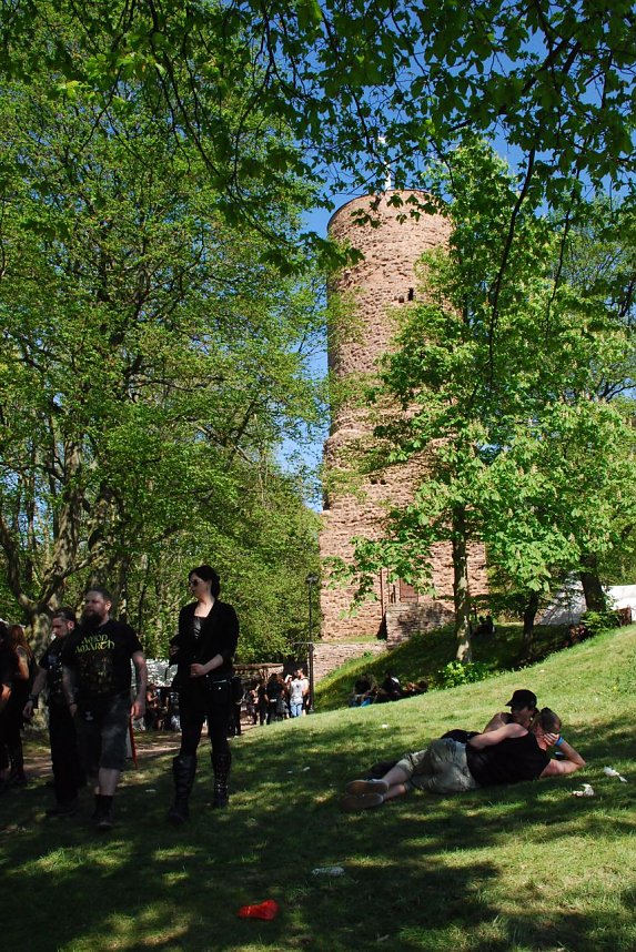 Diese Kulisse ist einzigartig. Dies ist mit ein Grund, weshalb das Festival bereits Wochen vor Beginn ausgebucht war. Lediglich Tages- und Abendkarten waren noch zu haben.
