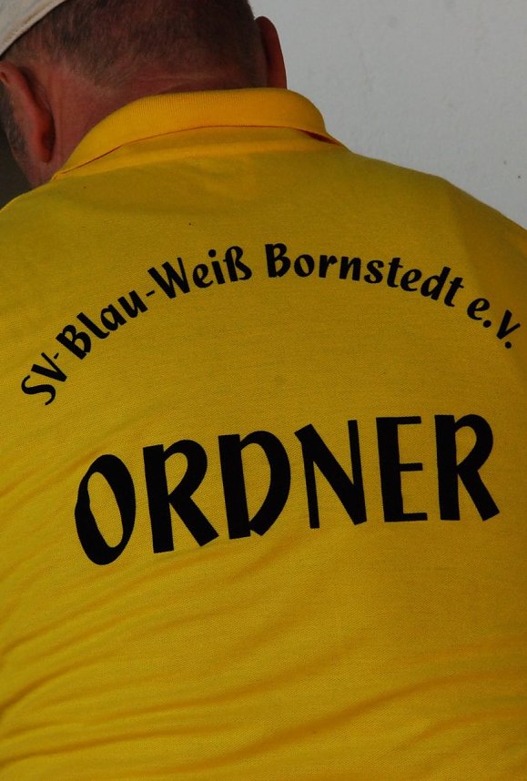 Machten ihre Sache super und ernteten von den Festivalbesuchern daf&uuml;r viel Lob: die Helfer vom Bornstedter Sportverein.