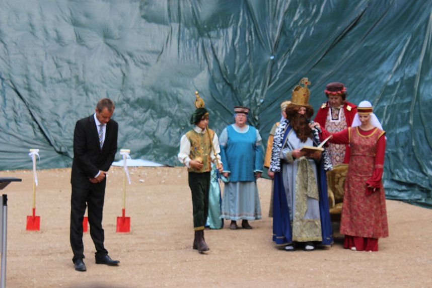 Spatenstich f&uuml;r Geo-Informationszentrum