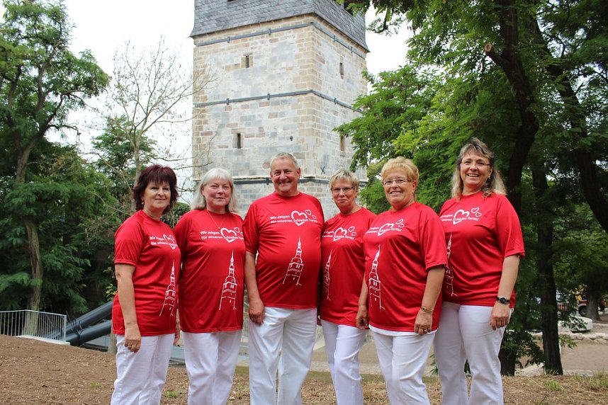 Mit Festakt schiefer Turm als gerettet gefeiert
