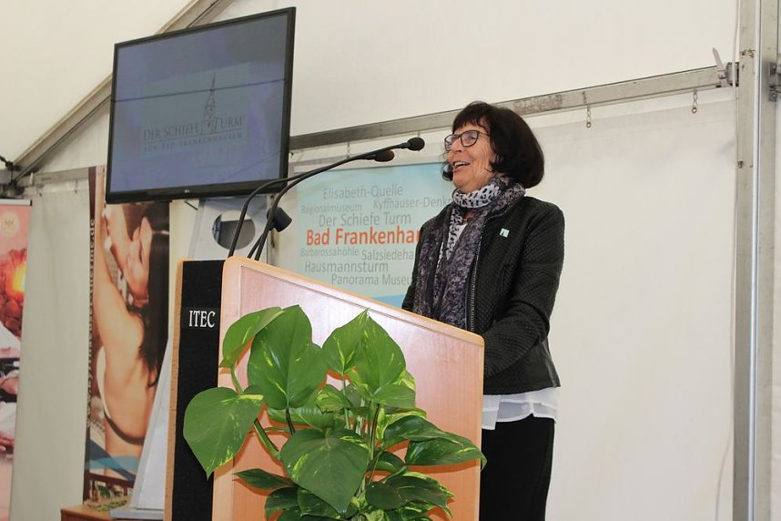 Mit Festakt schiefer Turm als gerettet gefeiert