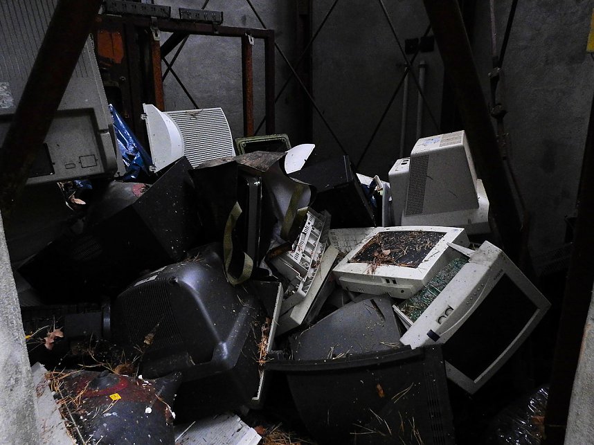 Unwirkliche Orte: Munitionsfabrik Kapen