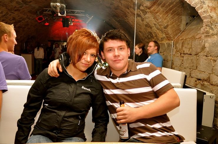 Jackin House VS Depp House Night