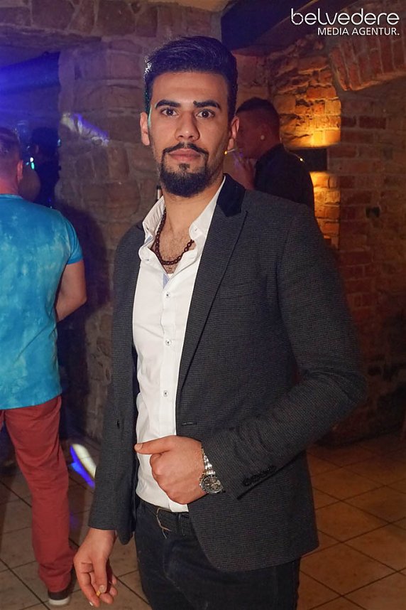 Wir bekennen Farbe! - so hie&szlig; das Motto der Nacht vom Samstag zu Sonntag im Nordh&auml;user Jugendclubhaus. Auf die G&auml;ste wartete nicht nur jede Menge Licht, sondern auch jede Menge toller Musik. Wir haben wieder die Galerie f&uuml;r Sie zusammengestellt.