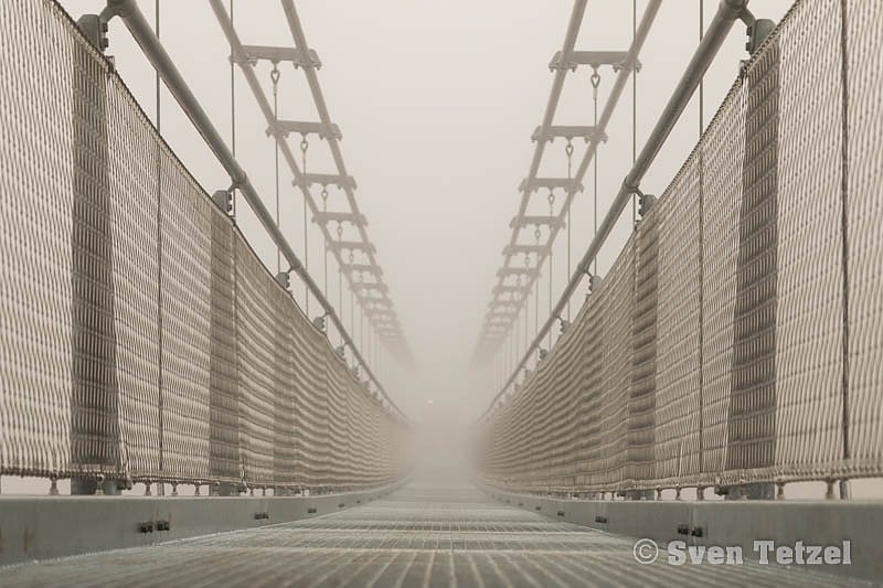Auf der l&auml;ngsten H&auml;ngebr&uuml;cke der Welt