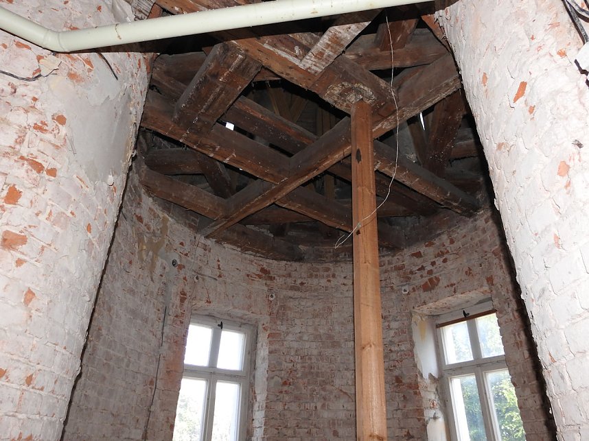 Ein M&auml;rchenschloss erwacht - ein Lost Place verschwindet