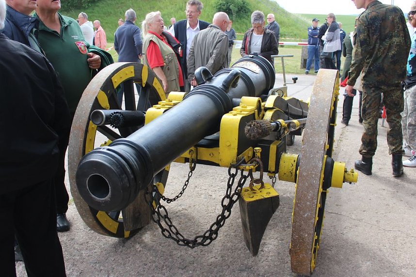 Gro&szlig;e Parade auf dem Dickkopf