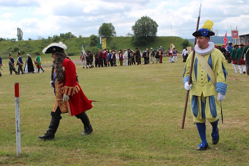 Gro&szlig;e Parade auf dem Dickkopf