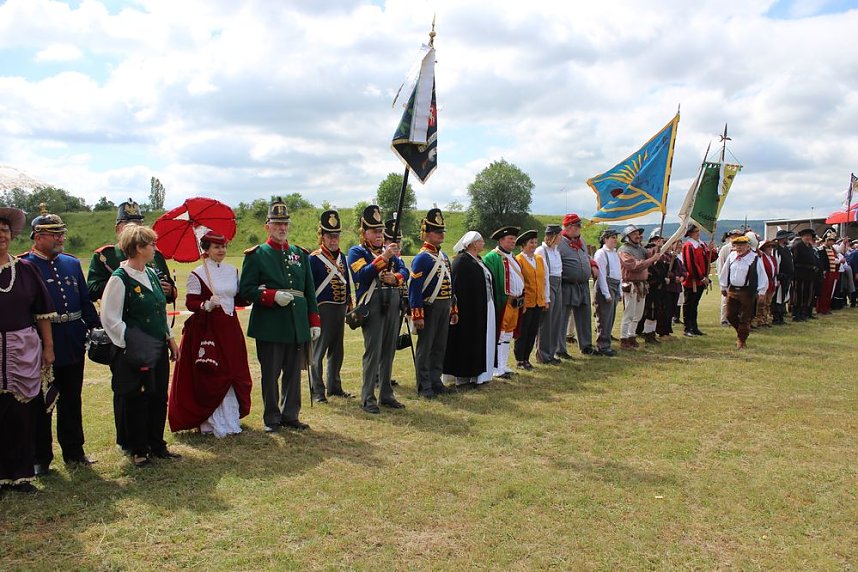 Gro&szlig;e Parade auf dem Dickkopf