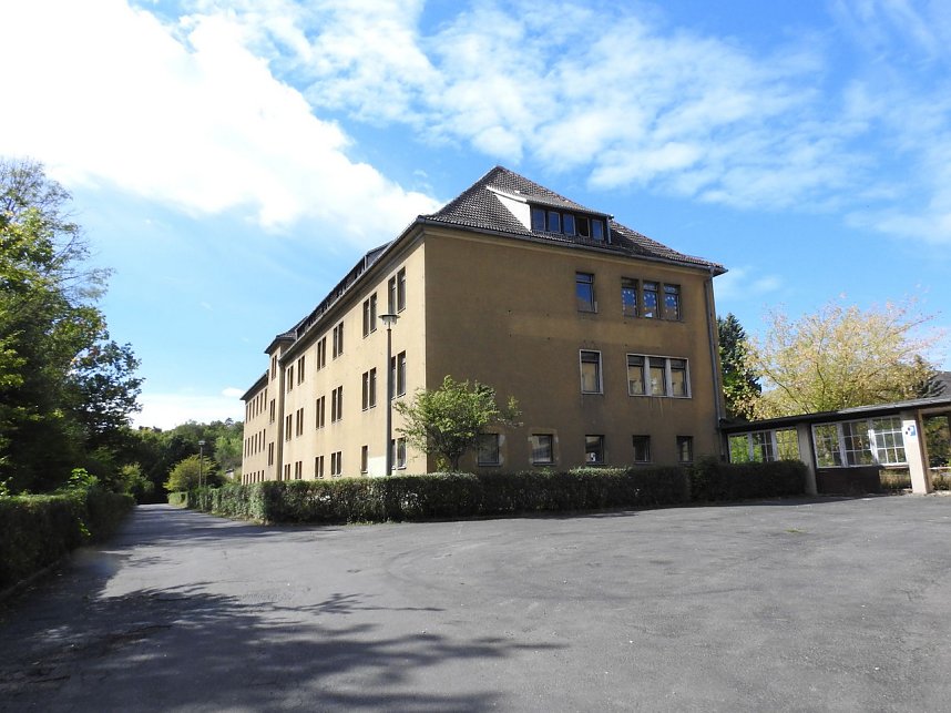 Erst Nazis, dann die SED