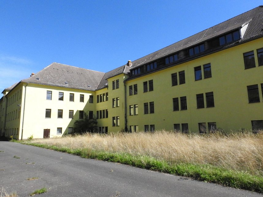 Erst Nazis, dann die SED