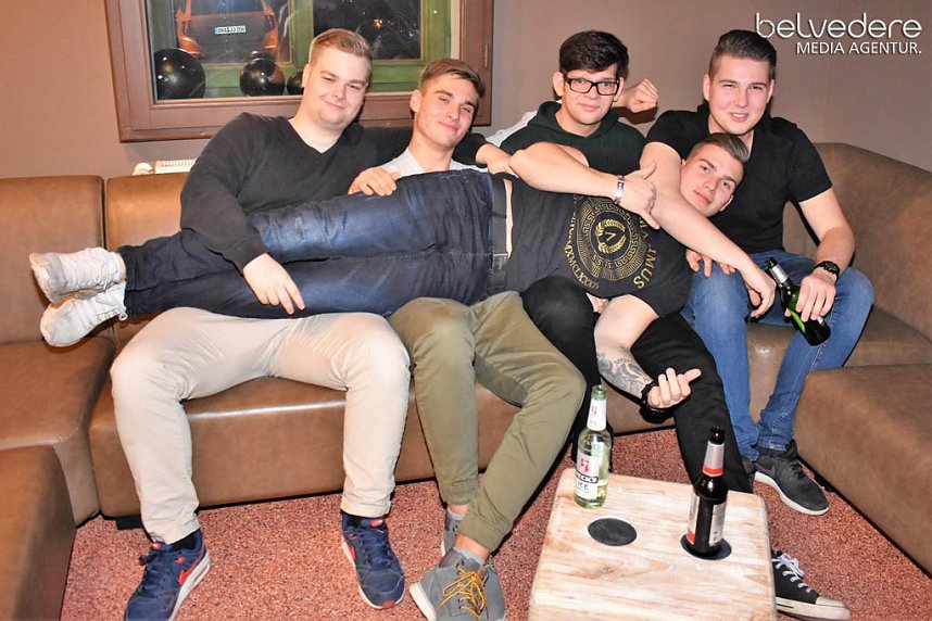 Party im Jugendclubhaus in Nordhausen - der Samstag