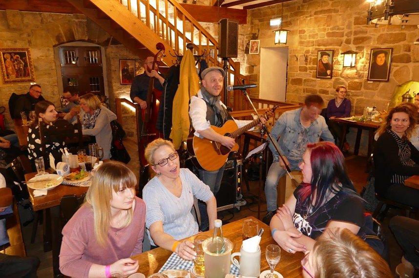 Mit 113 Frauen auf Erlebnistour in Erfurt