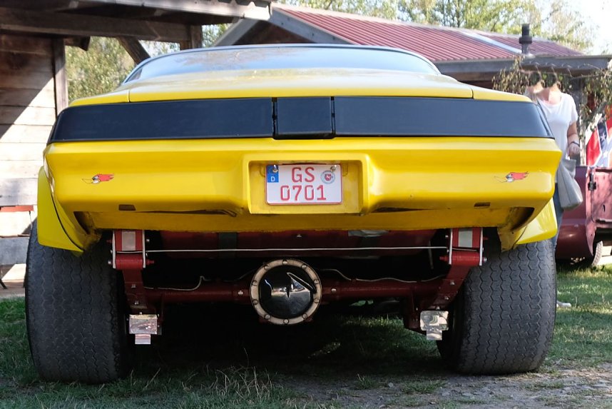 US-Cars in der Westernstadt