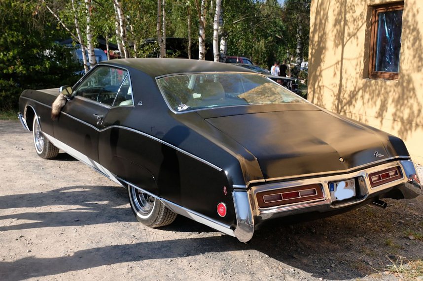 US-Cars in der Westernstadt