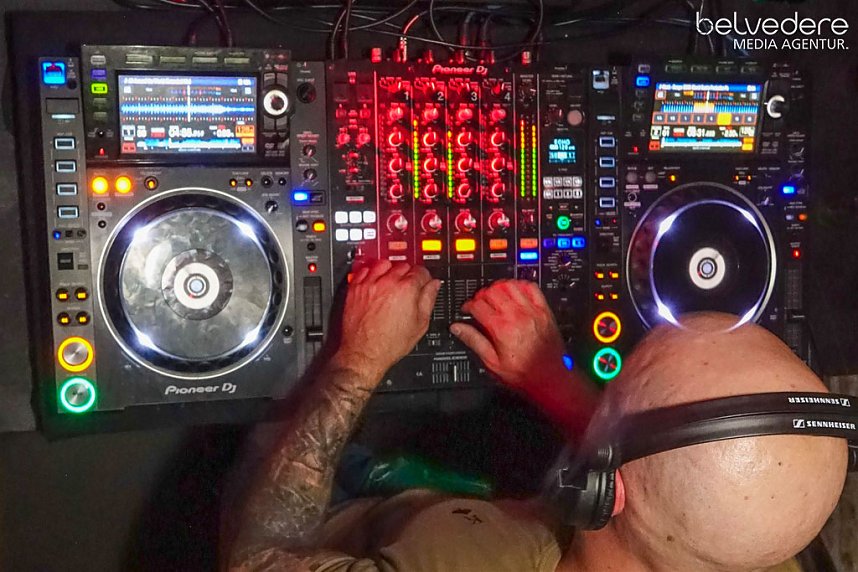 Party im Jugendclubhaus in Nordhausen - der Samstag