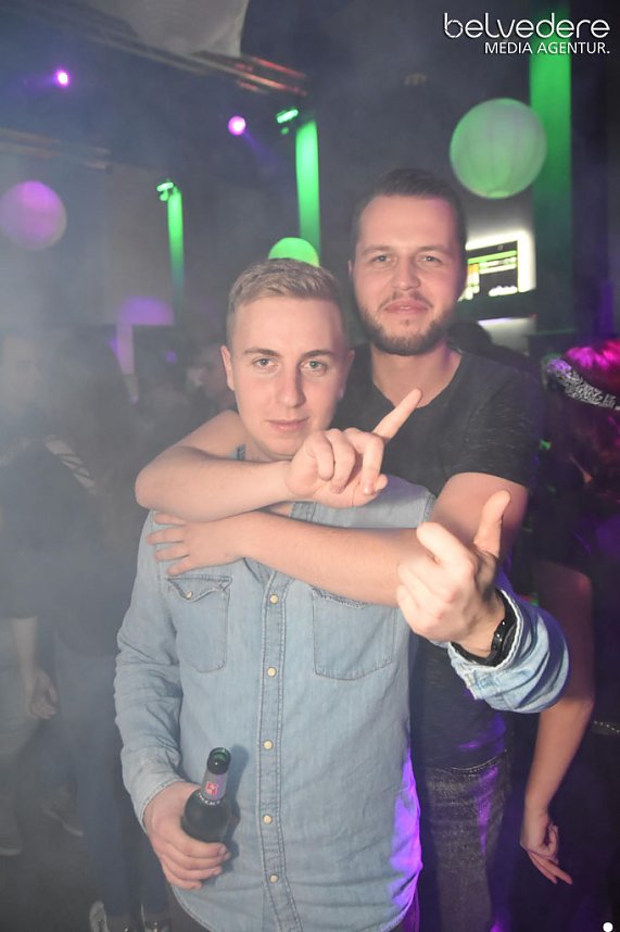 Party im Jugendclubhaus in Nordhausen - der Samstag