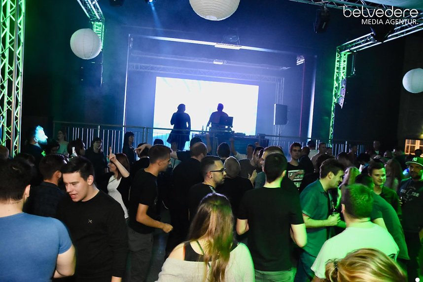 Party im Jugendclubhaus in Nordhausen - der Samstag
