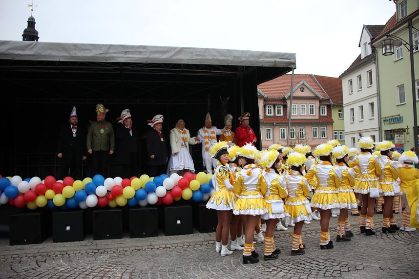 Rosenmontag auf dem Markt Sondershausen