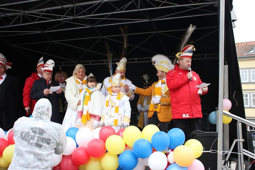 Rosenmontag auf dem Markt Sondershausen