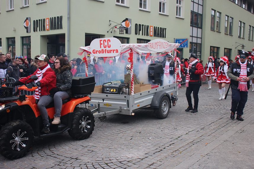 Rosenmontag auf dem Markt Sondershausen