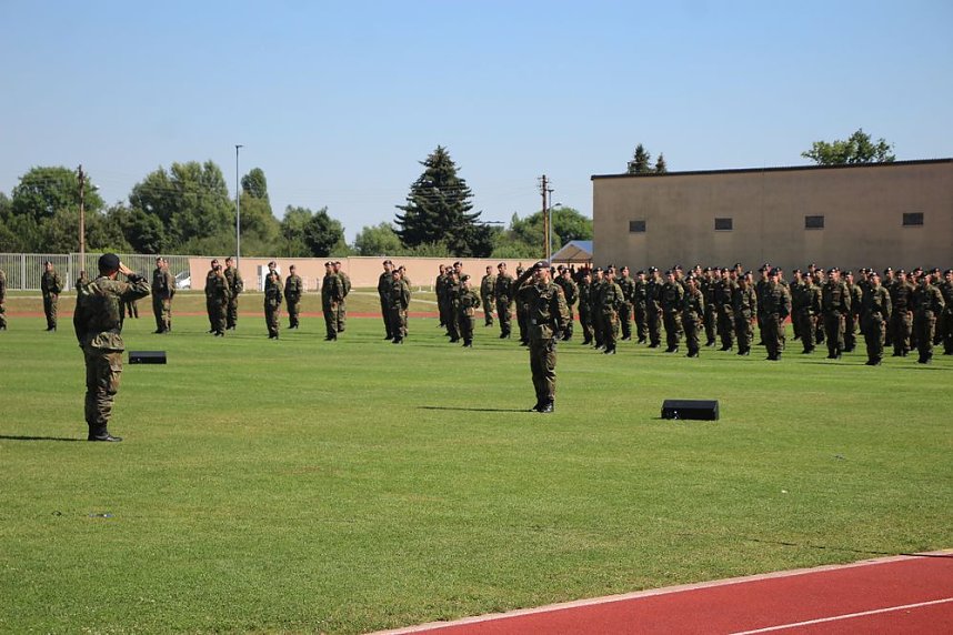 Bei Appell in Sondershausen Kommando &uuml;ber geben