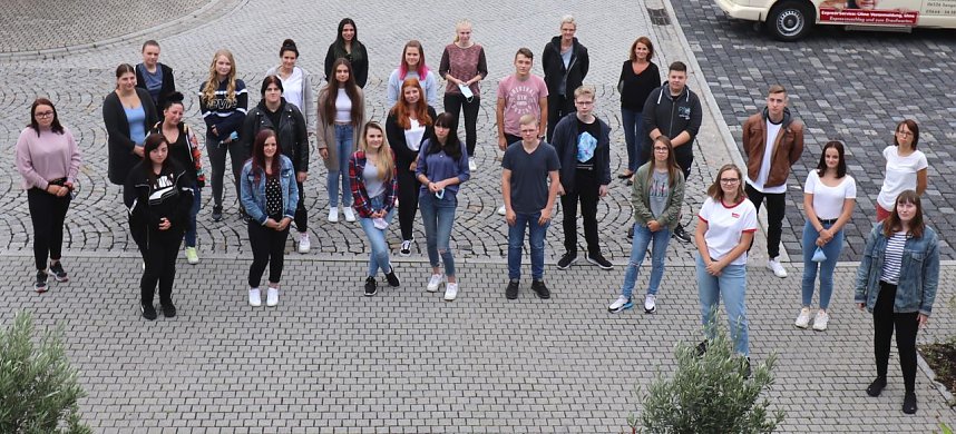  BZ_Ausbildungsjahr 2020 Erstmals sind zwei Klassen in die Pflegeausbildung am Helios Bildungszentrum Mansfeld-S&uuml;dharz gestartet. 