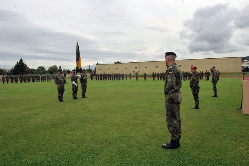 K&uuml;rzeste Kommandeurszeit der Bundeswehr