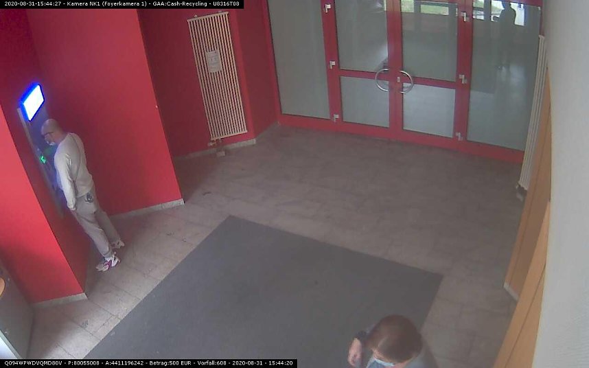 Wer kennt diese Person 