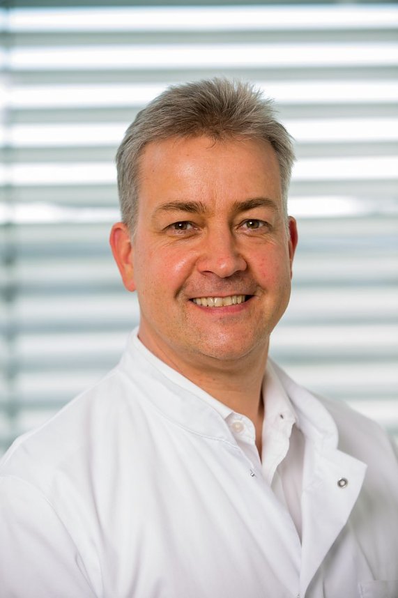 Chefarzt Dr. med. Ren&eacute; Pfeiffer 