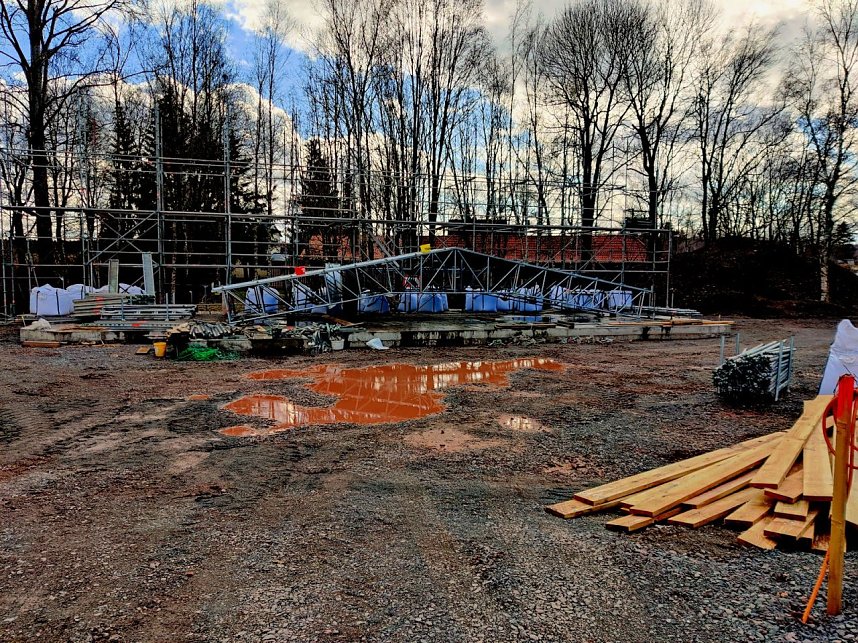 Eine Kirche zieht um