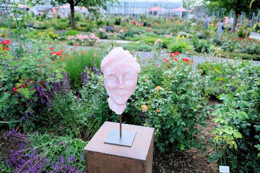 Kr&ouml;nung der Rosenk&ouml;nigin in Sangerhausen