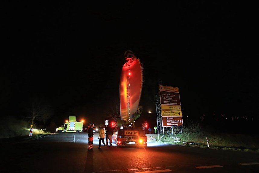 Schwerlasttransport mit Windr&auml;dern