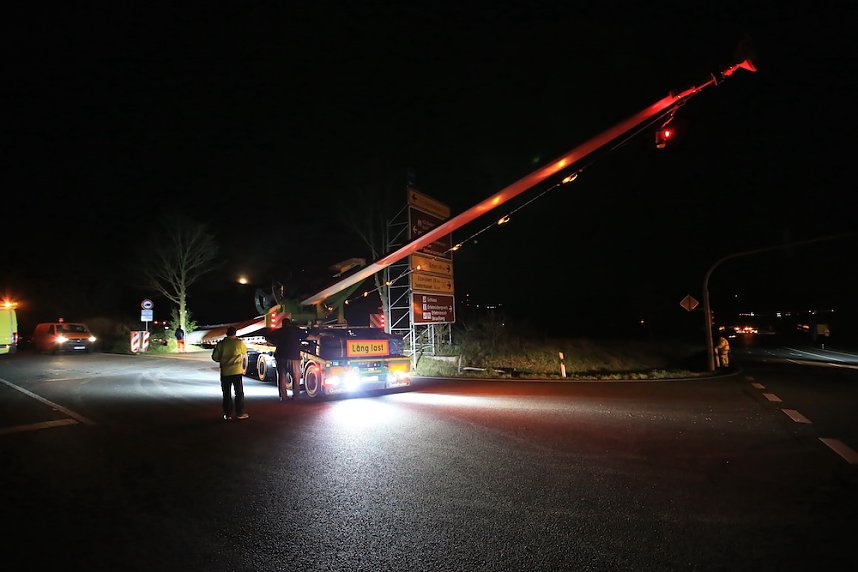 Schwerlasttransport mit Windr&auml;dern