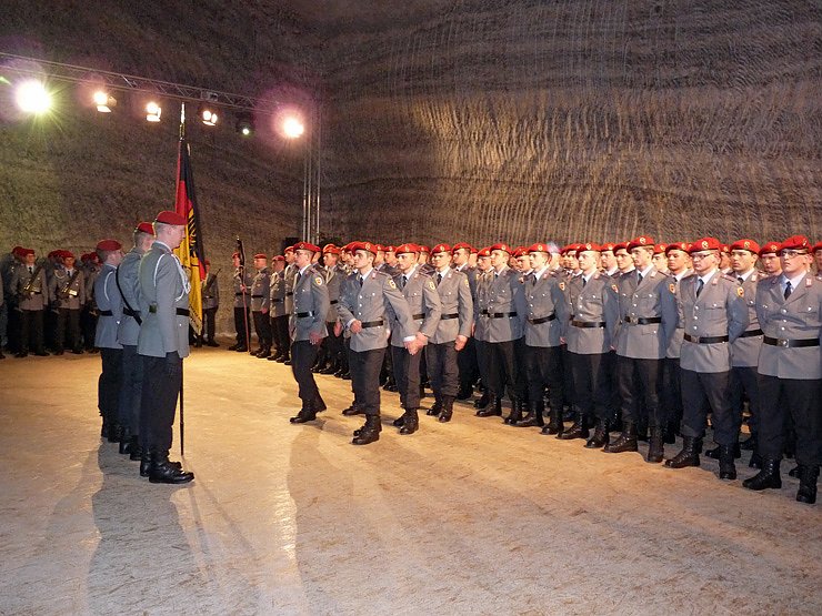 Gel&ouml;bnis unter Tage