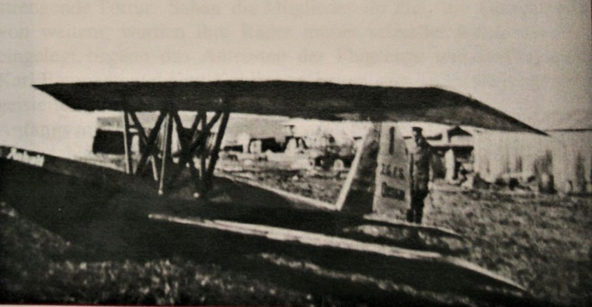 Flugzeuge an der Numburg 