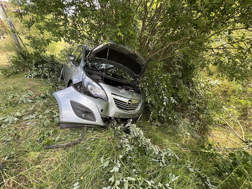 Von der Autobahn abgekommen 