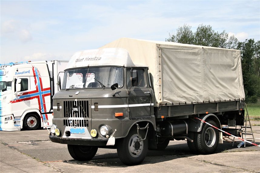 Schnappsch&uuml;sse vom Truckertreffen in Allstedt