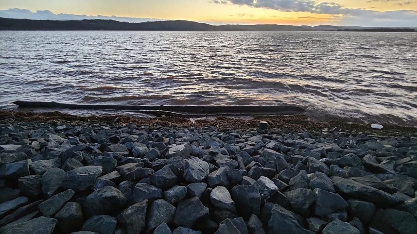 Voller Stausee bei Kelbra