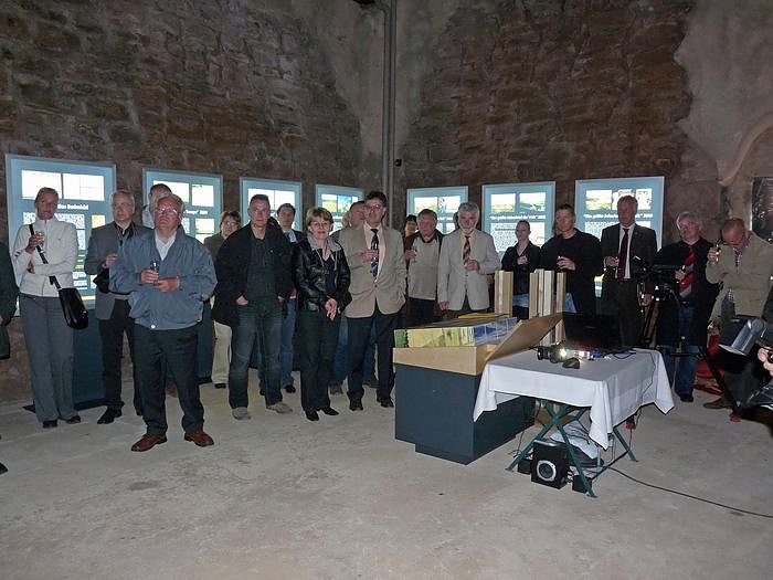 Henriette pickt am Kyffh&auml;user