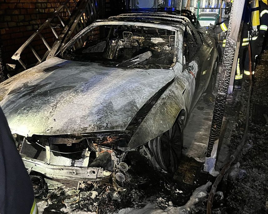 PKW brannte
