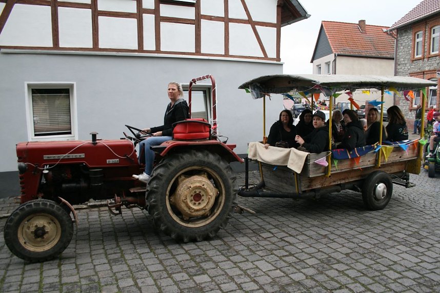 Treckerparade in Uftrungen