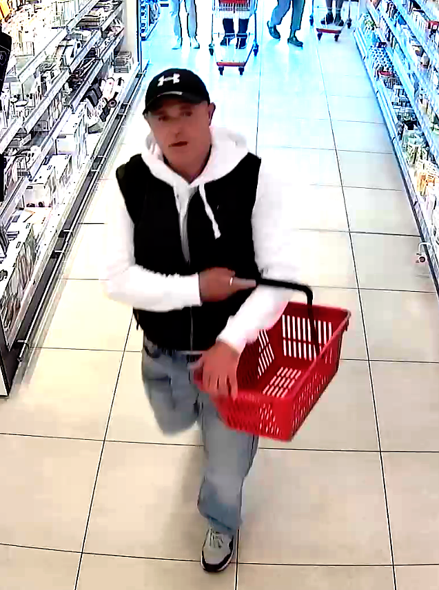 Wer erkennt diese Person 