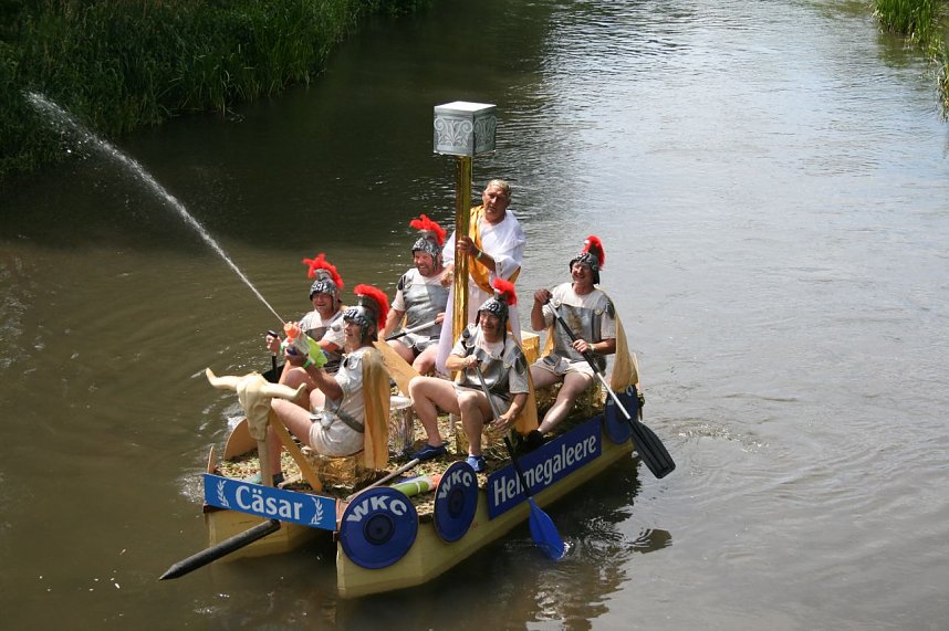 Badewannenrennen in Bennungen