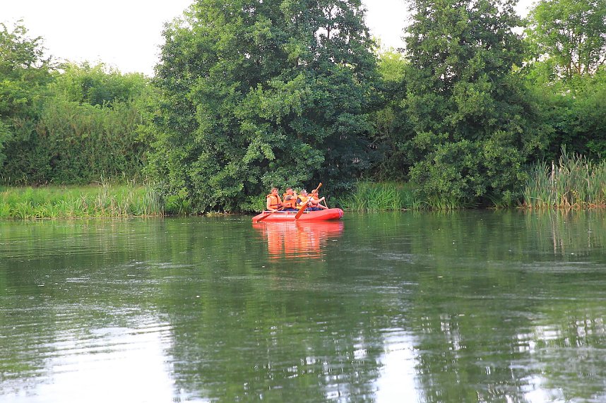 Suchaktion am Gro&szlig;enehricher Stau