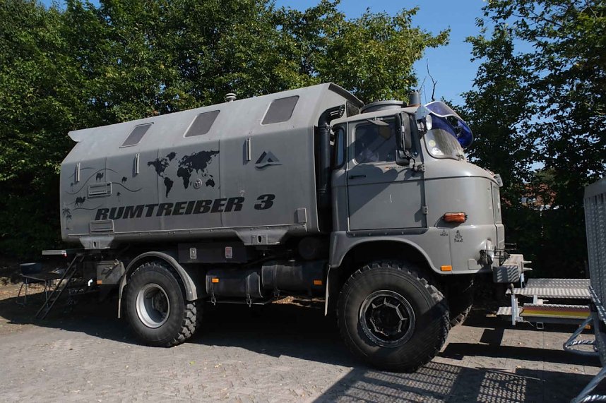 Motoren- und Maschinenschau zu Dreschfest in Sundhausen