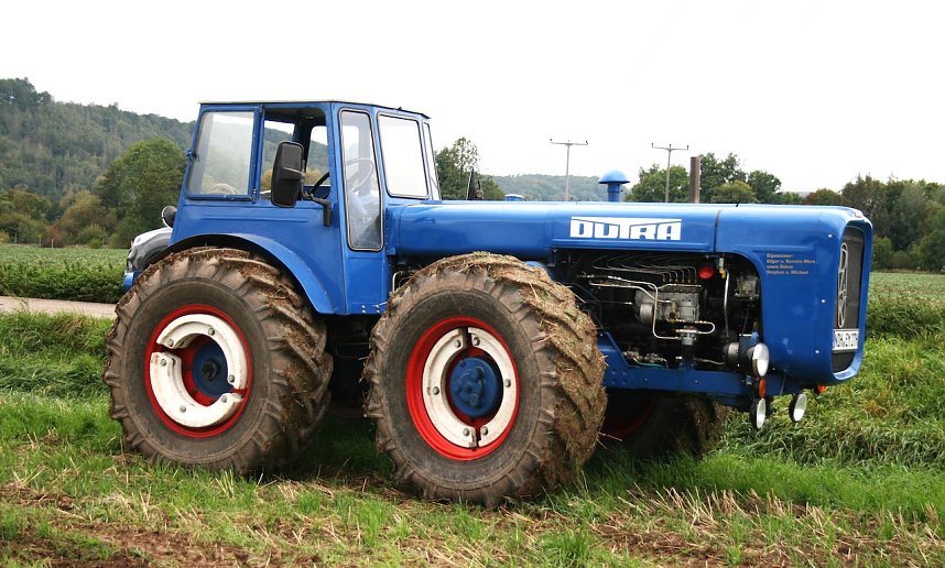 Landwirt Friedrich Wilhelm Steinemann aus Berga voll im Einsatz