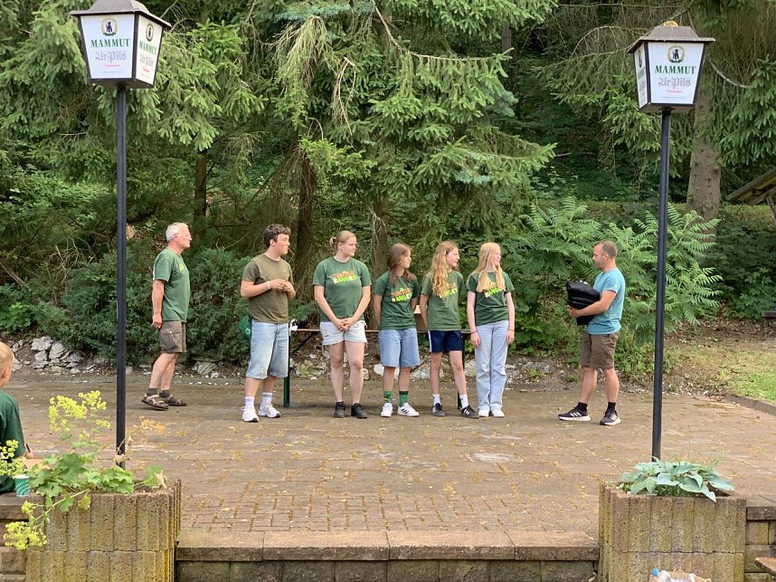 Gro&szlig;es Junior-Ranger-Camp im Nassetal: